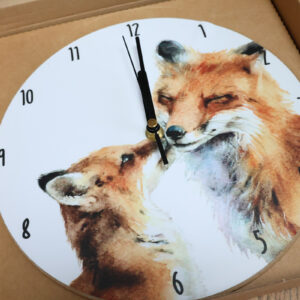 fox kiss clock
